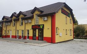 Hotelik Sj